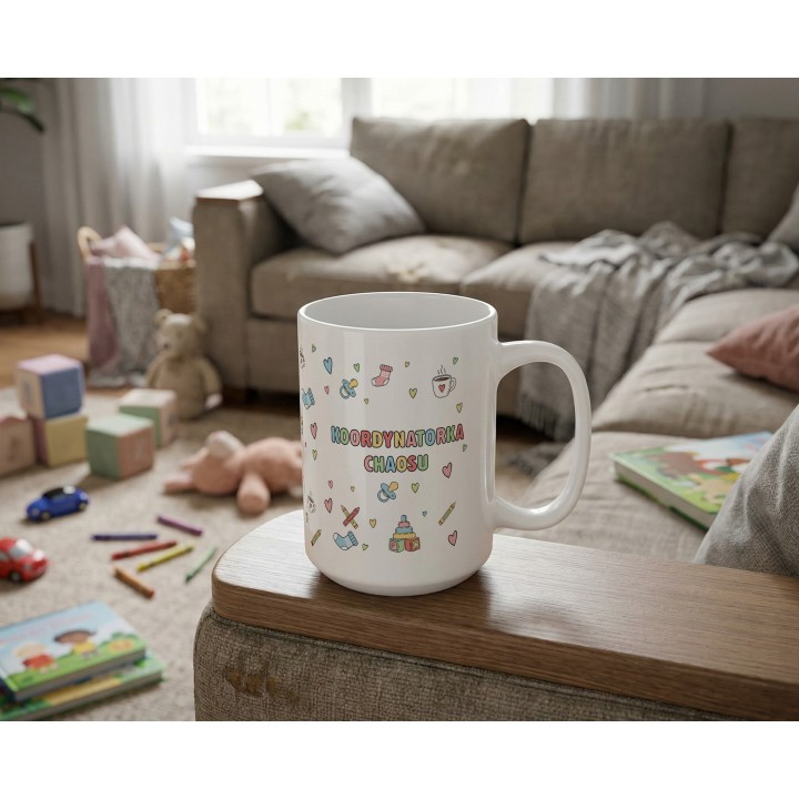 Kubek „Koordynatorka Chaosu” – pastelowy prezent dla mamy lub przedszkolanki