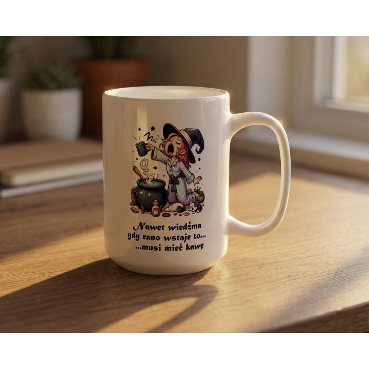 Kubek „Nawet wiedźma… musi mieć kawę” – poranny humor
